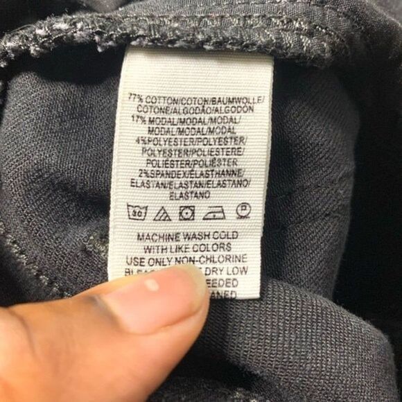 We The Free Denim Shorts Women's 27 High Rise Black Cut Offs Raw Hem Daisy Dukes - Picture 7 of 7